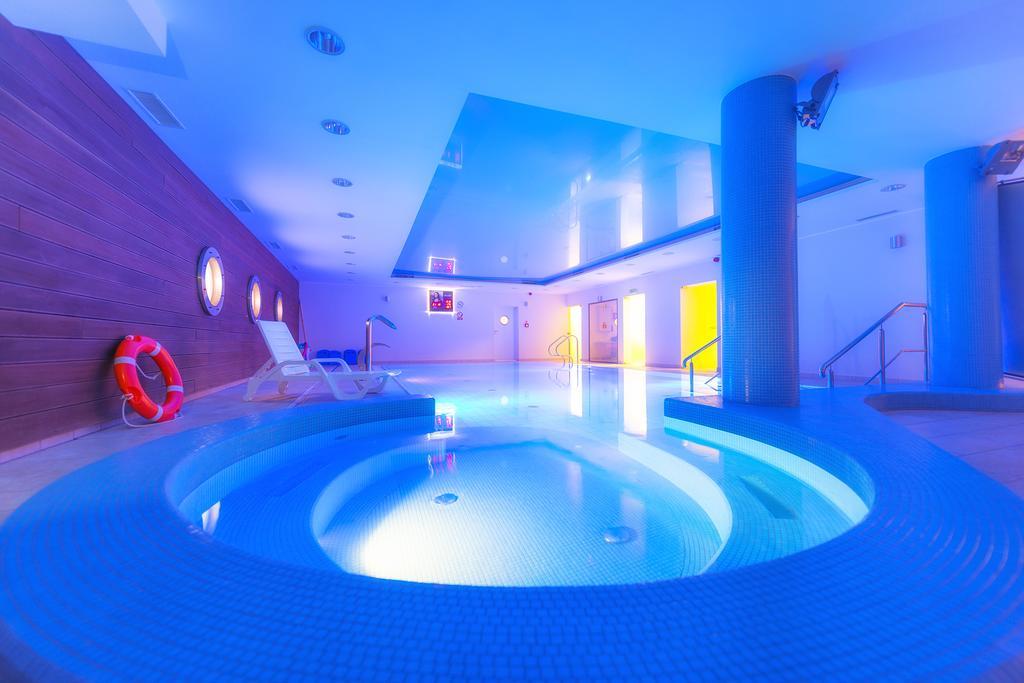 Hotel Mona Lisa Wellness & 3*