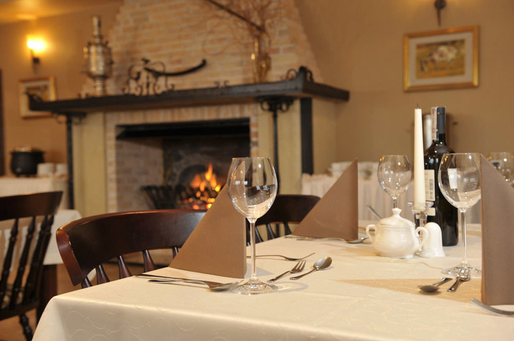 Hotell Mona Lisa Wellness & 3*